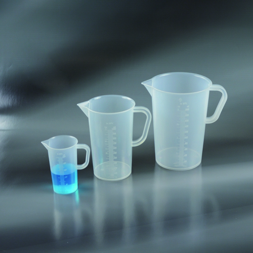 BEAKERS (JUGS), PP, GRADUATED, WITH HANDLE, 500 ML