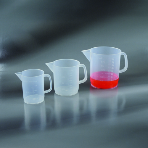 BEAKERS (JUGS), PP, GRADUATED, WITH HANDLE, 500 ML